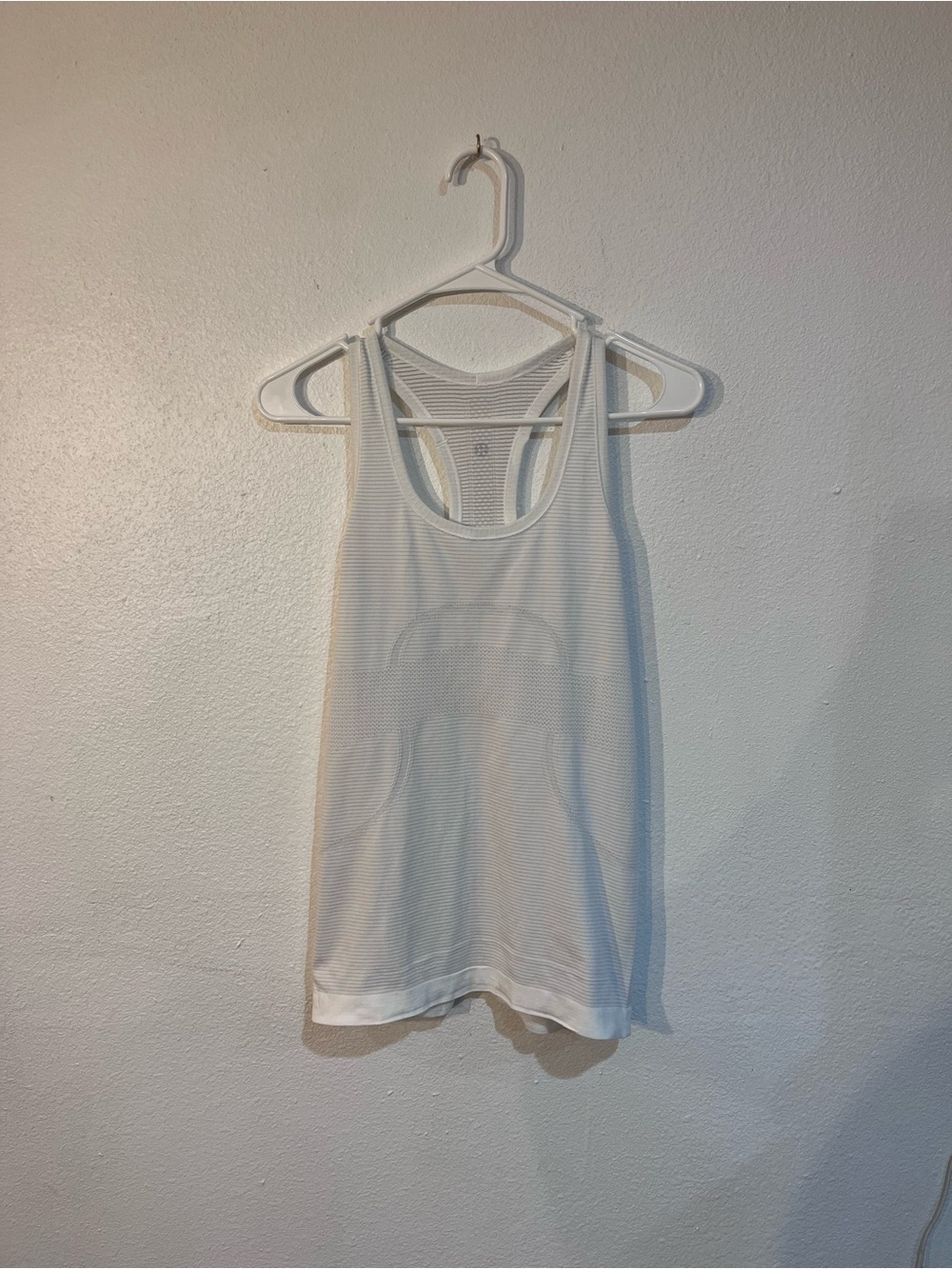 Lululemon Swiftly Tech Racerback Tank Top White / Light Grey - Women's Size 6